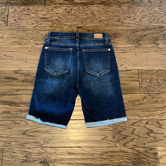 Judy Blue Bermuda Shorts High Rise Size S - Picture 2 of 16